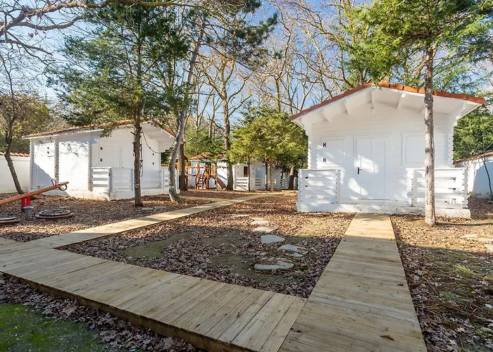 Konukevi Casa De Mare 3*