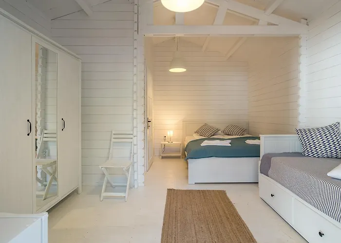 Konukevi Casa De Mare 3*